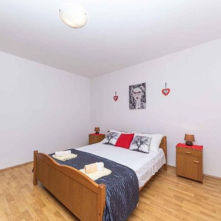 Apartment In Trogir 7406 外观 照片
